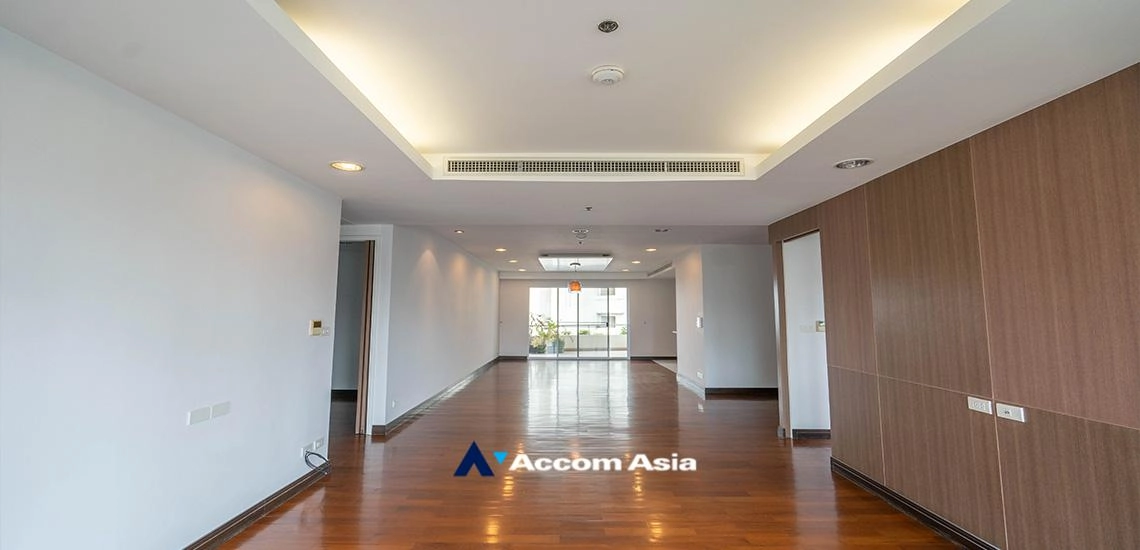  1  3 br Apartment for rent and sale in Sukhumvit ,Bangkok BTS Ekkamai at Low-rise Apartment, Only 1,000m to BTS AA22802