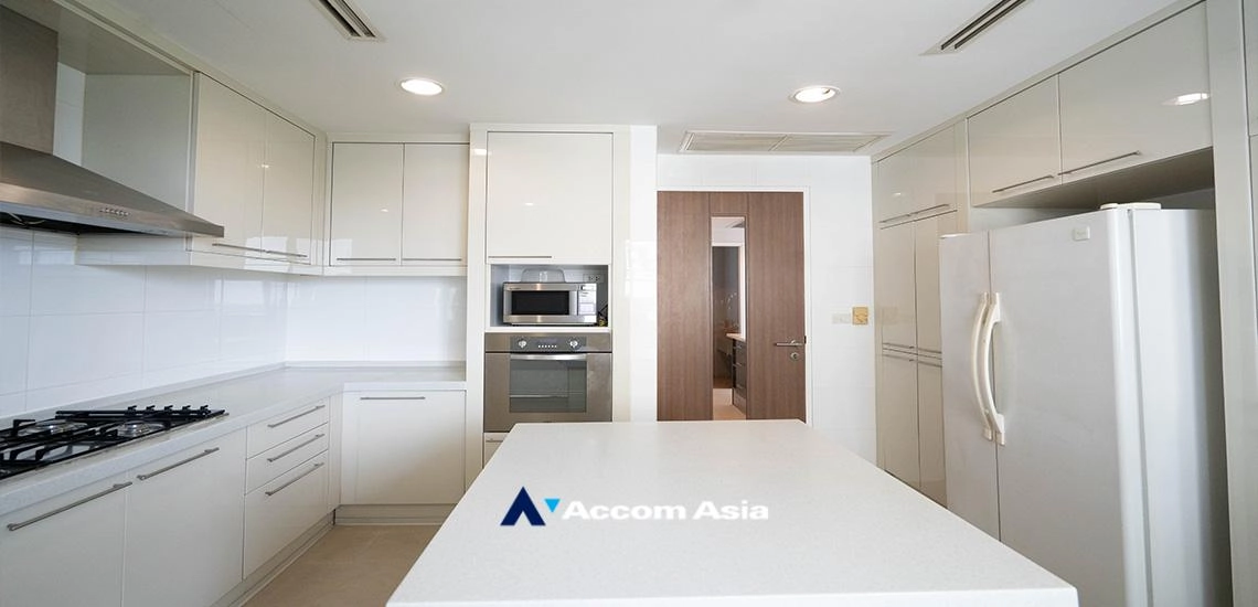  1  3 br Apartment for rent and sale in Sukhumvit ,Bangkok BTS Ekkamai at Low-rise Apartment, Only 1,000m to BTS AA22802