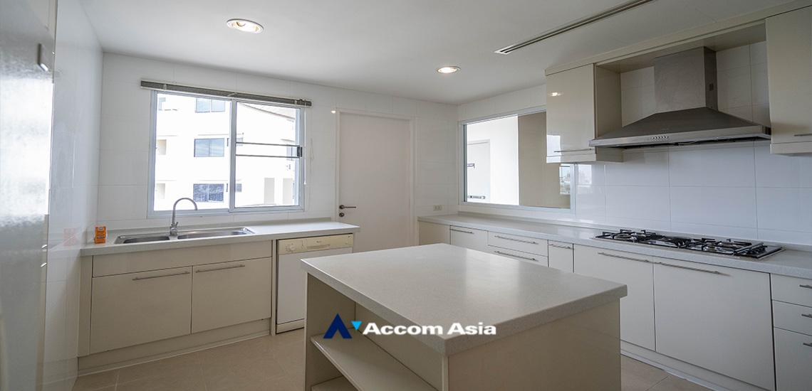  3+1 Bedrooms Apartment For Rent in sukhumvit ,Bangkok BTS Ekkamai at Boutique living space AA22802