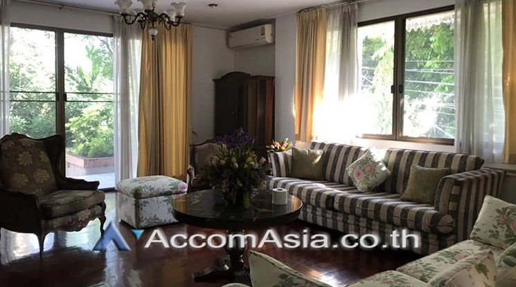  Thonglor Garden Place Townhouse  4 Bedroom for Sale & Rent BTS Thong Lo in Sukhumvit Bangkok