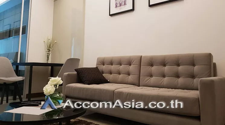  1 Bedroom  Condominium For Rent & Sale in Phaholyothin, Bangkok  near BTS Phrom Phong (AA75329)