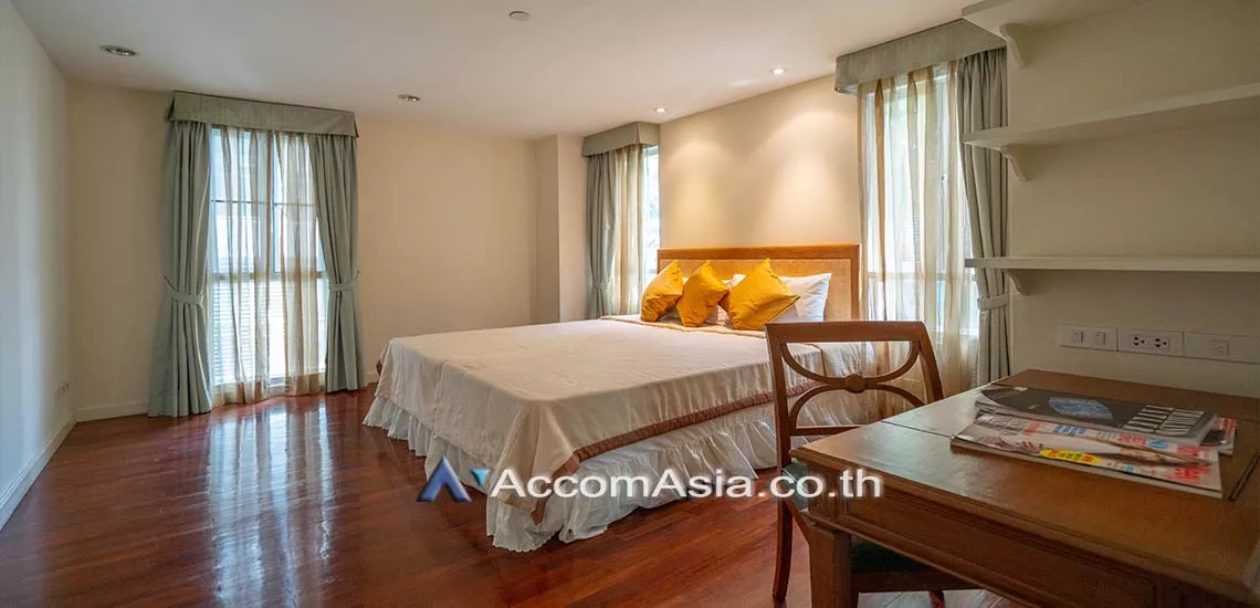 5  3 br Apartment For Rent in Silom ,Bangkok BTS Chong Nonsi at Modern Thai Contemporary 13598