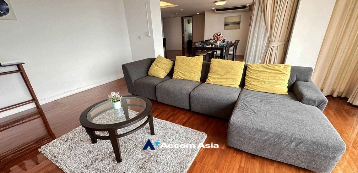 5  3 br Apartment For Rent in Silom ,Bangkok BTS Surasak at High-end Low Rise  13601