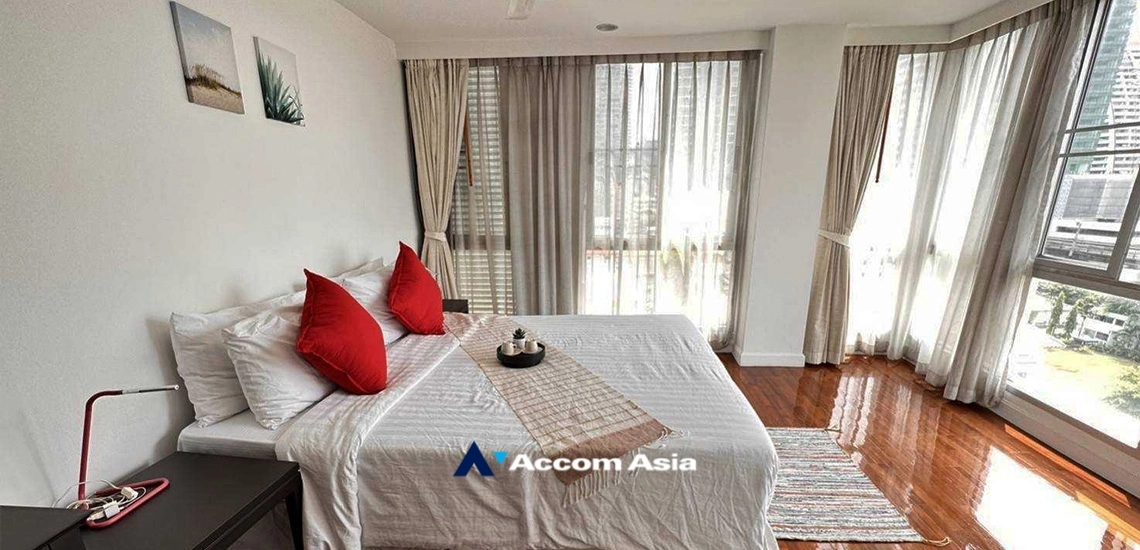 9  3 br Apartment For Rent in Silom ,Bangkok BTS Surasak at High-end Low Rise  13601