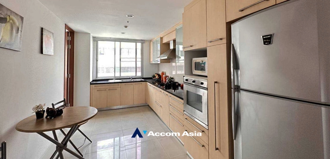 6  3 br Apartment For Rent in Silom ,Bangkok BTS Surasak at High-end Low Rise  13601