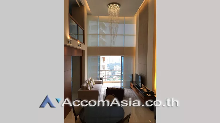 unitDuplex Condo |  2 Bedrooms  Condominium For Rent in Ploenchit, Bangkok  near BTS Ratchadamri (AA22851)