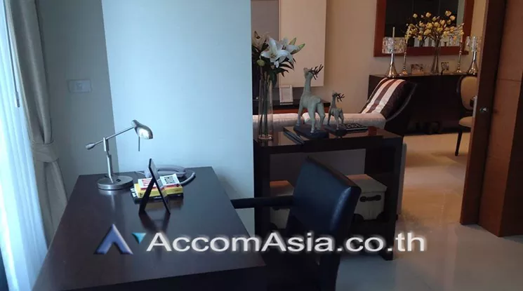 8  2 br Condominium For Rent in Ploenchit ,Bangkok BTS Ratchadamri at The Rajdamri AA22851