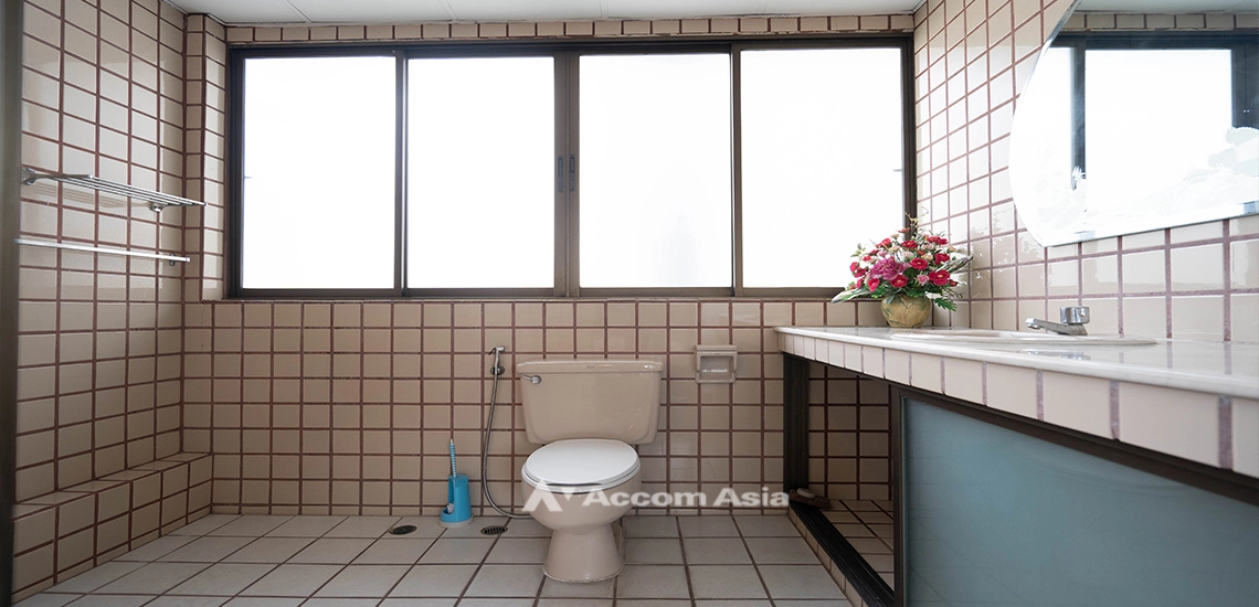 20  4 br Townhouse For Rent in Sukhumvit ,Bangkok BTS Thong Lo at Thonglor Garden Place AA22854