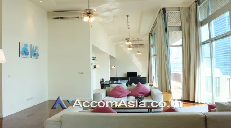 Double High Ceiling, Penthouse, Pet friendly |  High-end Low Rise  Apartment  4 Bedroom for Rent BTS Surasak in Silom Bangkok