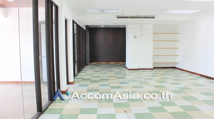 unit Office space For Rent in Sukhumvit, Bangkok  near BTS Nana (AA22857)
