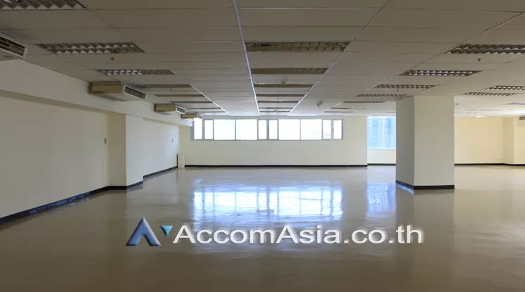  2  Studio Office Space For Rent in Sukhumvit ,Bangkok BTS Nana at The Trendy Sukhumvit 13 AA22858