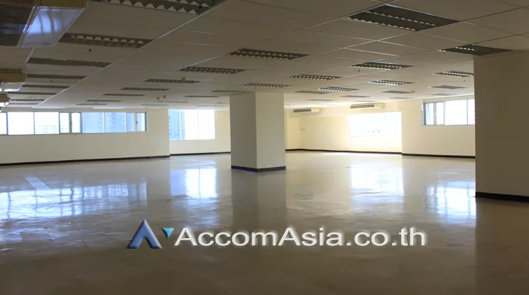  1  Studio Office Space For Rent in Sukhumvit ,Bangkok BTS Nana at The Trendy Sukhumvit 13 AA22858