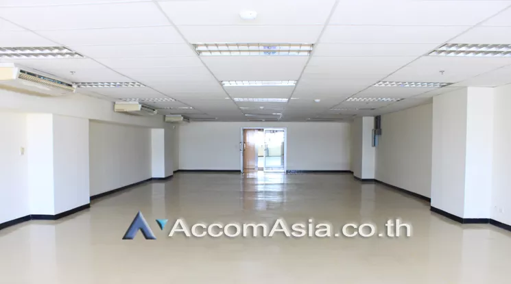 unit Studio  Office space For Rent in Sukhumvit, Bangkok  near BTS Nana (AA22858)