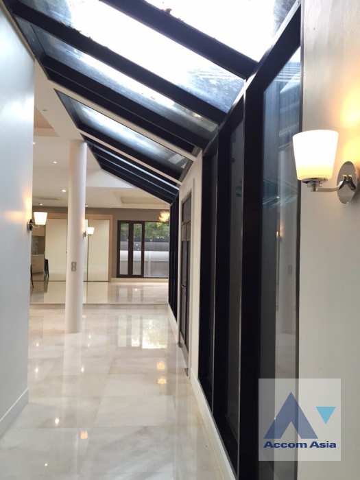 13  5 br House for rent and sale in Sukhumvit ,Bangkok BTS Ekkamai AA22860