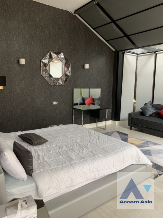 10  5 br House for rent and sale in Sukhumvit ,Bangkok BTS Ekkamai AA22860