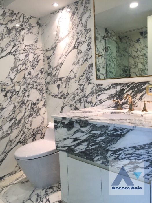 15  5 br House for rent and sale in Sukhumvit ,Bangkok BTS Ekkamai AA22860