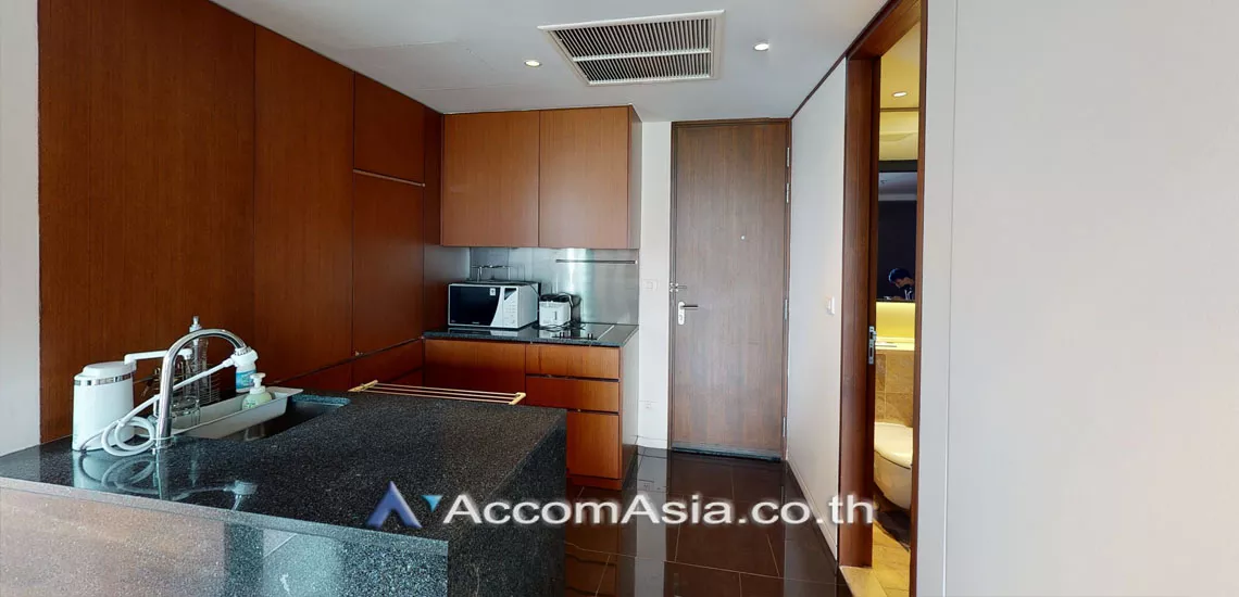 5  1 br Condominium For Rent in Ploenchit ,Bangkok BTS Ratchadamri at Hansar Residence AA22861