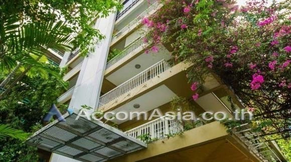 Pet friendly |  Easy to access BTS and MRT Apartment  3 Bedroom for Rent MRT Sukhumvit in Sukhumvit Bangkok