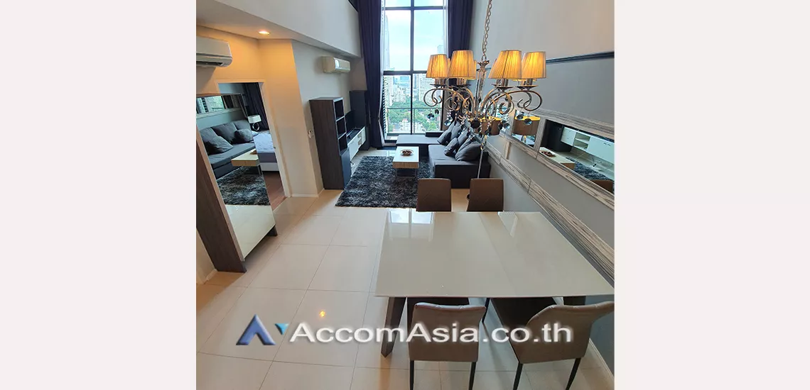 Double High Ceiling, Duplex Condo |  2 Bedrooms  Condominium For Rent in Phaholyothin, Bangkok  near MRT Phetchaburi - ARL Makkasan (AA22935)