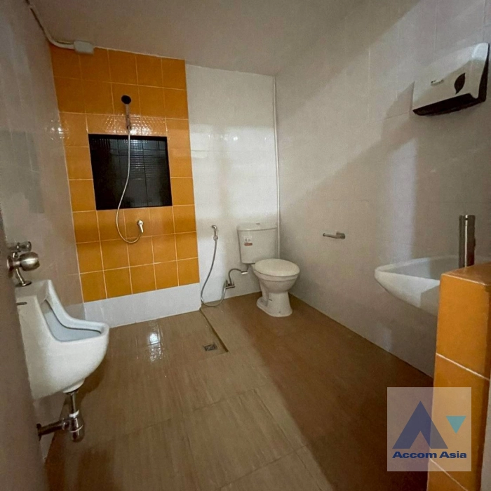 25  5 br Townhouse for rent and sale in Sukhumvit ,Bangkok BTS Asok - MRT Sukhumvit AA22936