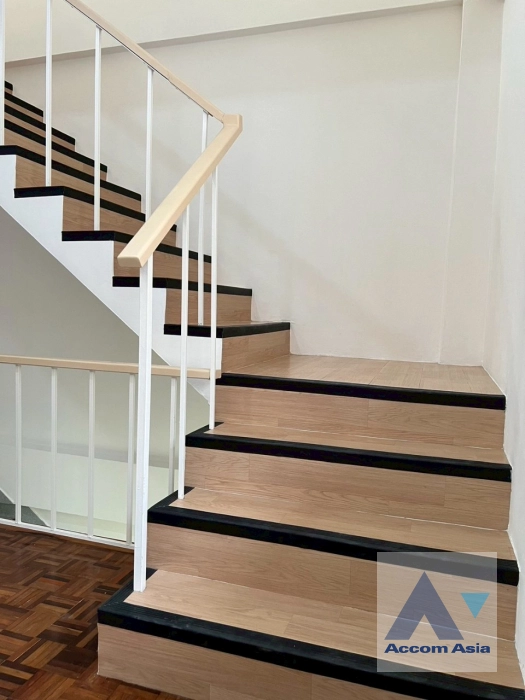 9  5 br Townhouse for rent and sale in Sukhumvit ,Bangkok BTS Asok - MRT Sukhumvit AA22936