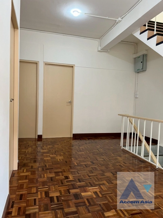 11  5 br Townhouse for rent and sale in Sukhumvit ,Bangkok BTS Asok - MRT Sukhumvit AA22936