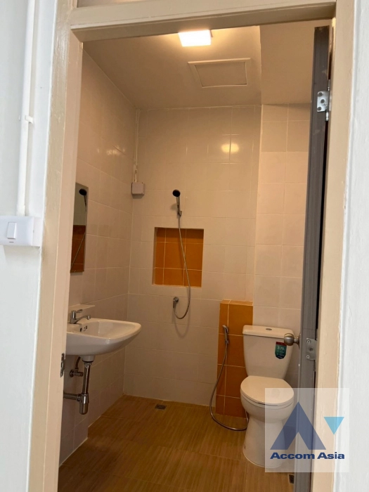 32  5 br Townhouse for rent and sale in Sukhumvit ,Bangkok BTS Asok - MRT Sukhumvit AA22936