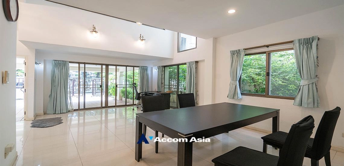 11  4 br House for rent and sale in Sukhumvit ,Bangkok BTS Phrom Phong AA22965