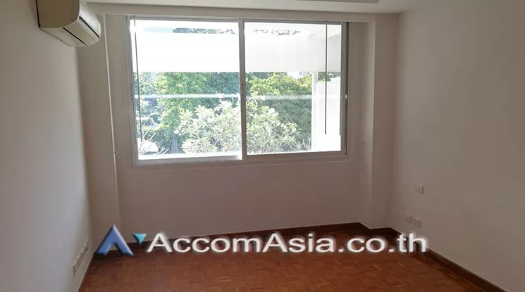 9  4 br Apartment For Rent in Sathorn ,Bangkok BTS Chong Nonsi at Low rise - Cozy Apartment AA22975