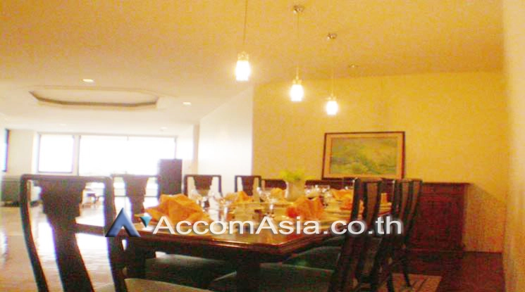  1  3 br Apartment For Rent in Silom ,Bangkok BTS Chong Nonsi at Simply Life 13614