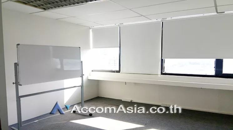 4  Office Space For Rent in Ratchadapisek ,Bangkok MRT Rama 9 at Chamnan Phenjati Business Center AA23002