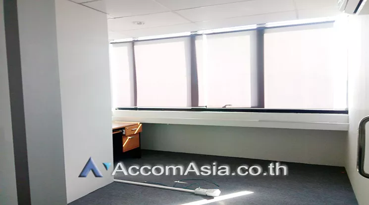 5  Office Space For Rent in Ratchadapisek ,Bangkok MRT Rama 9 at Chamnan Phenjati Business Center AA23002