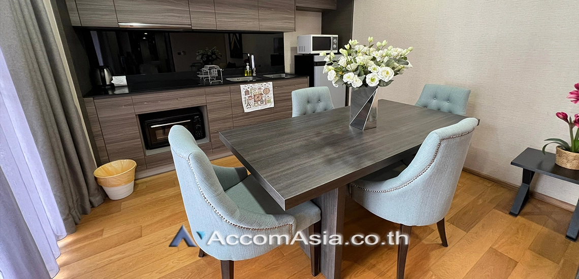 unit 2 Bedrooms  Condominium For Rent & Sale in Ploenchit, Bangkok  near BTS Chitlom (AA23004)