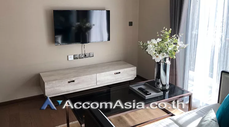 unit 1 Bedroom  Condominium For Rent & Sale in Ploenchit, Bangkok  near BTS Chitlom (AA23007)