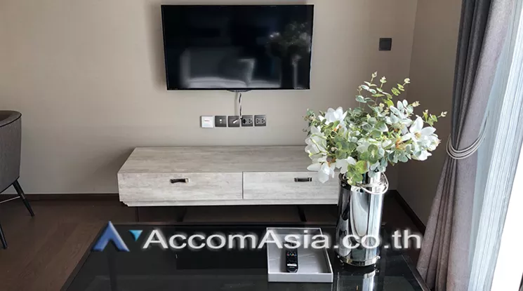 unit 1 Bedroom  Condominium For Rent & Sale in Ploenchit, Bangkok  near BTS Chitlom (AA23007)
