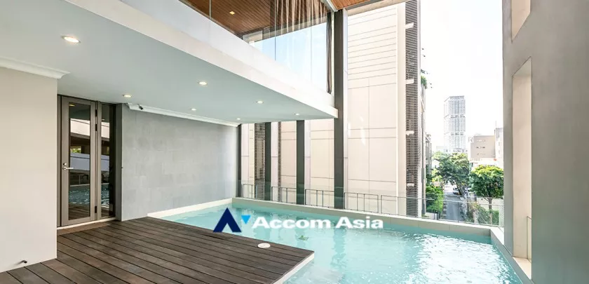 Huge Terrace, Private Swimming Pool | 749 Residence Townhouse  3 Bedroom for Sale & Rent BTS Thong Lo in Sukhumvit Bangkok
