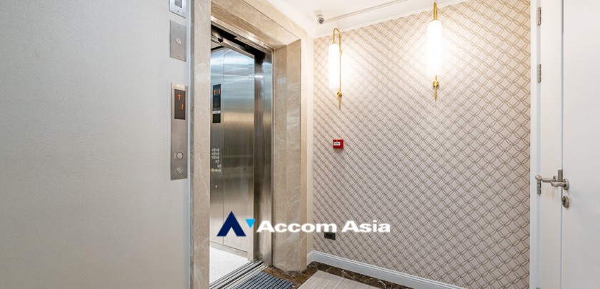 12  3 br Townhouse for rent and sale in Sukhumvit ,Bangkok BTS Thong Lo at 749 Residence AA23033