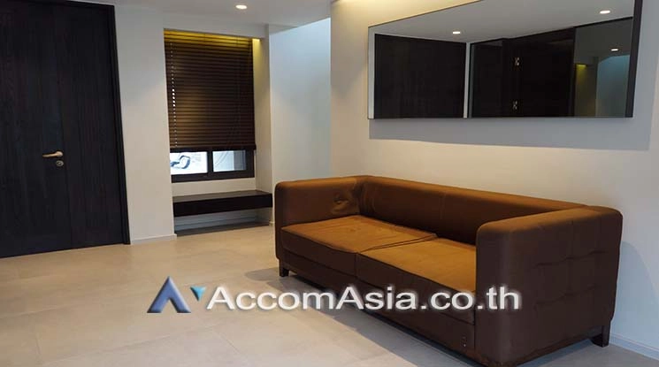 unitPrivate Swimming Pool |  4 Bedrooms  House For Rent in Sukhumvit, Bangkok  near BTS Ekkamai (AA23064)