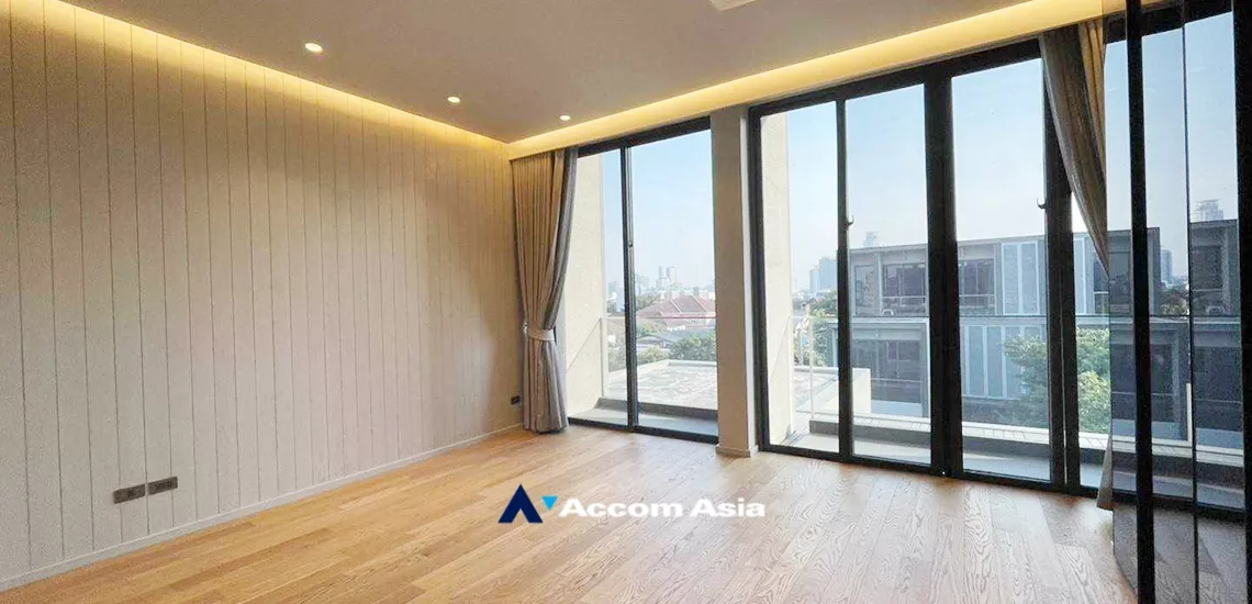 7  4 br House For Rent in Sukhumvit ,Bangkok BTS Ekkamai at Baan Ekamai AA23065
