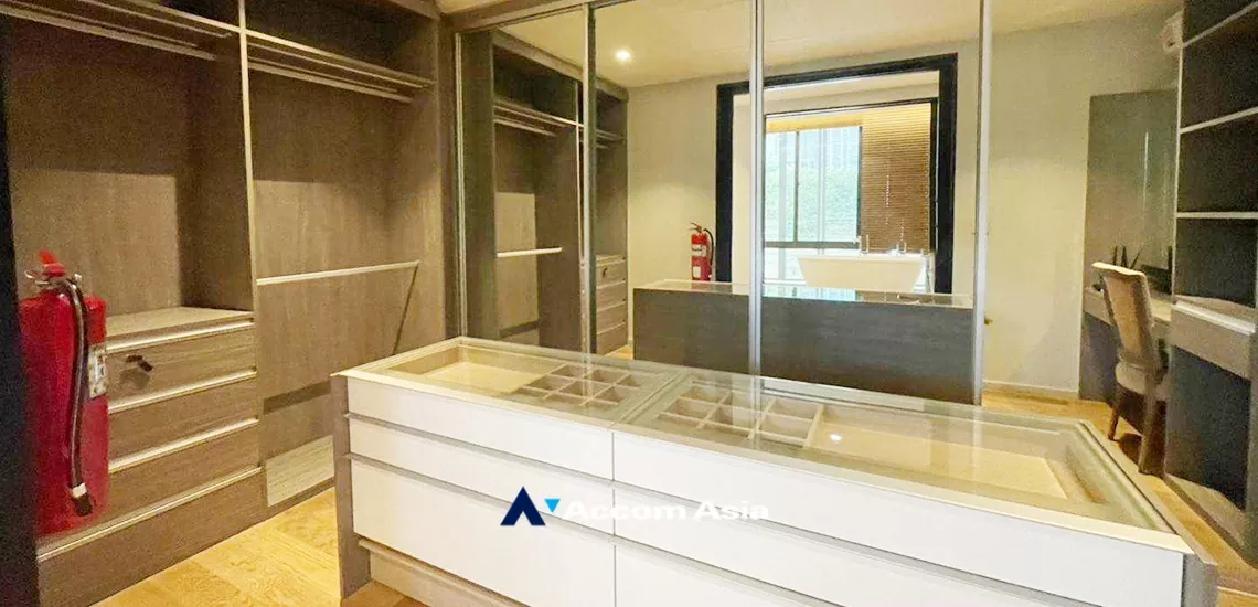 11  4 br House For Rent in Sukhumvit ,Bangkok BTS Ekkamai at Baan Ekamai AA23065