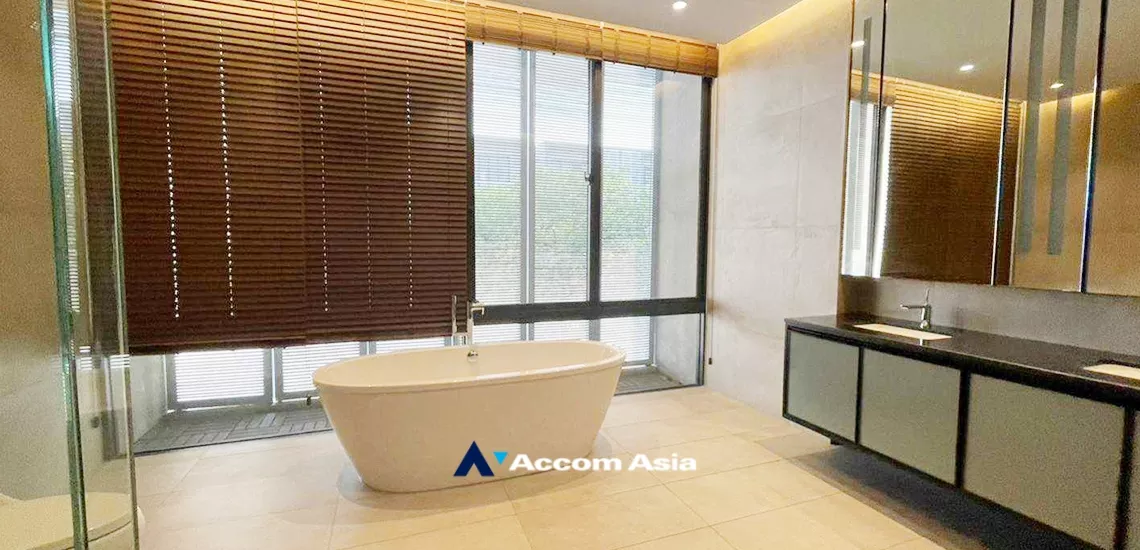 13  4 br House For Rent in Sukhumvit ,Bangkok BTS Ekkamai at Baan Ekamai AA23065