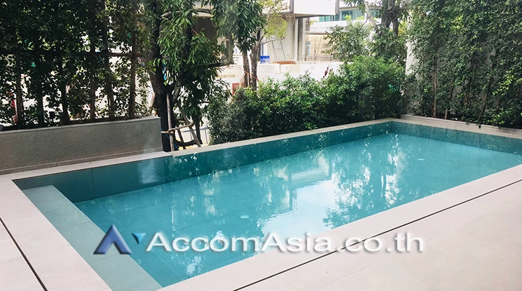 15  4 br House For Rent in Sukhumvit ,Bangkok BTS Ekkamai at Baan Ekamai AA23066