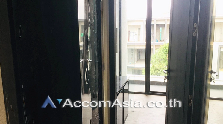 10  4 br House For Rent in Sukhumvit ,Bangkok BTS Ekkamai at Baan Ekamai AA23066