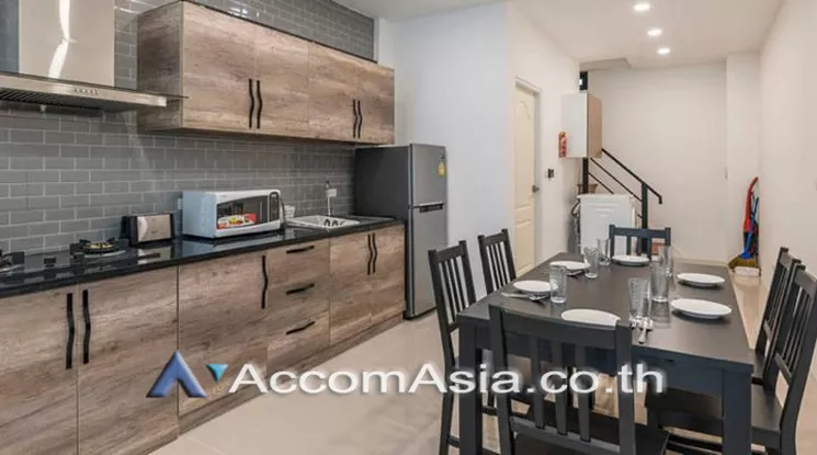 Home Office |  3 Bedrooms  Townhouse For Sale in Sukhumvit, Bangkok  near BTS Asok - MRT Queen Sirikit National Convention Center (AA23077)