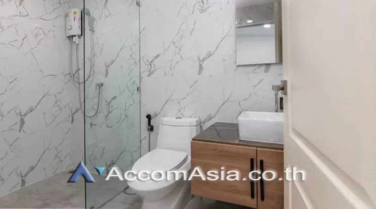 16  3 br Townhouse For Sale in sukhumvit ,Bangkok BTS Asok - MRT Queen Sirikit National Convention Center AA23077