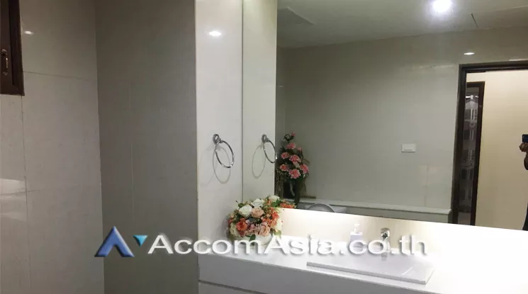 12  6 br House For Sale in Pattanakarn ,Bangkok ARL Hua Mak AA23079