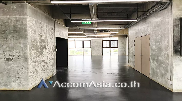 unit Office space For Rent in Sukhumvit, Bangkok  near BTS Phrom Phong (AA23083)