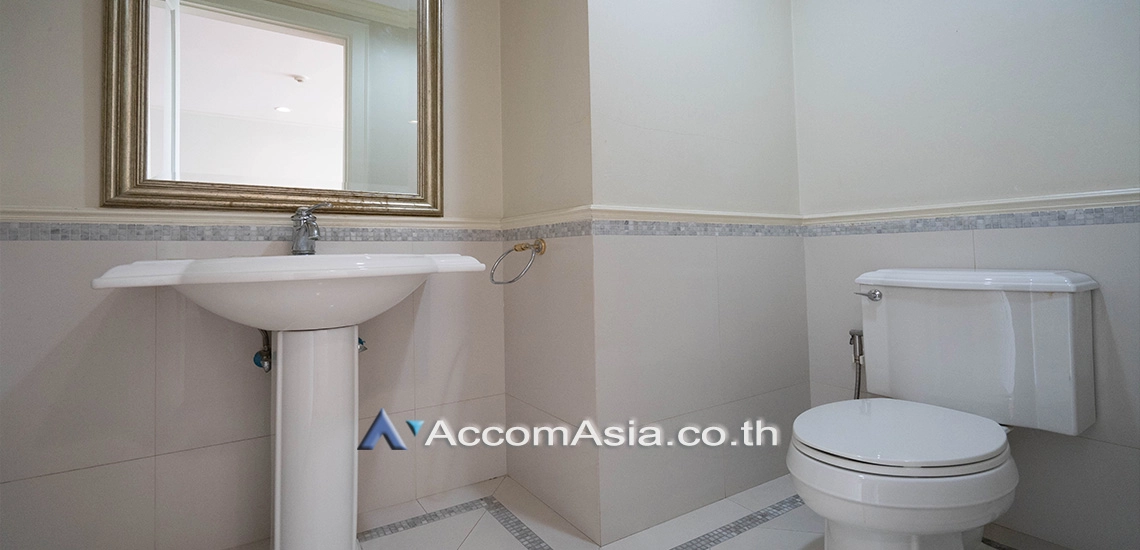 8  3 br Apartment For Rent in Sathorn ,Bangkok MRT Lumphini at Amazing residential AA23092