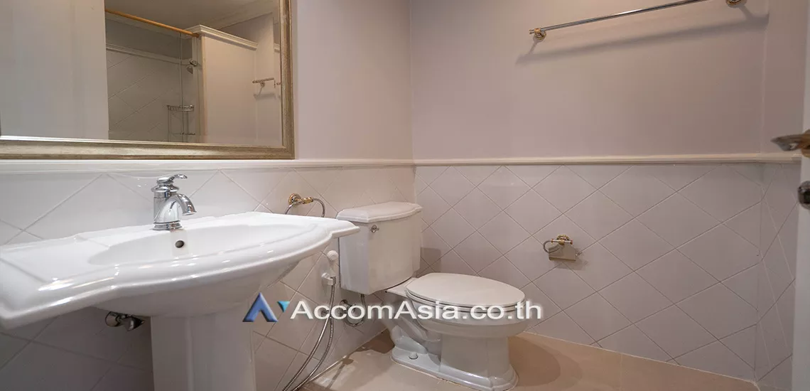 5  2 br Apartment For Rent in Sathorn ,Bangkok MRT Lumphini at Amazing residential AA23097