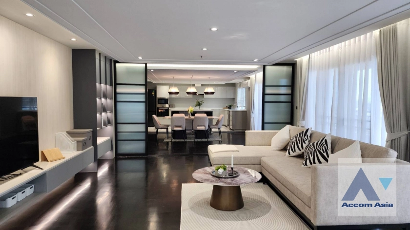 unitFully Furnished |  3 Bedrooms  Condominium For Rent in Sathorn, Bangkok  near BTS Sala Daeng - MRT Lumphini (AA23100)